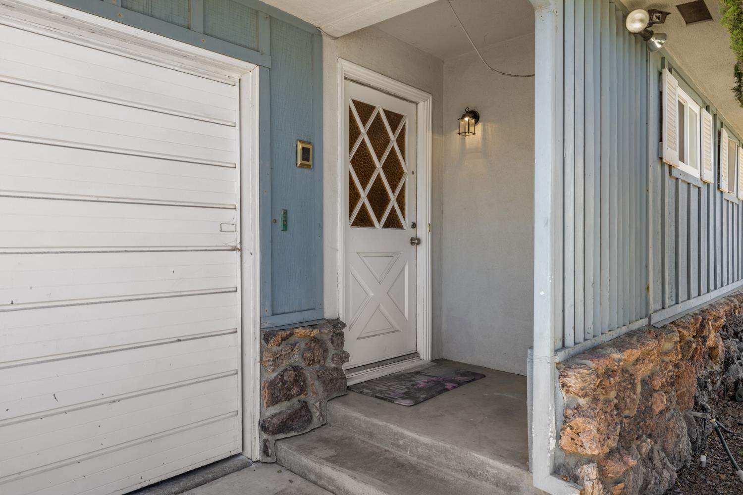 16036 Von Sosten Road