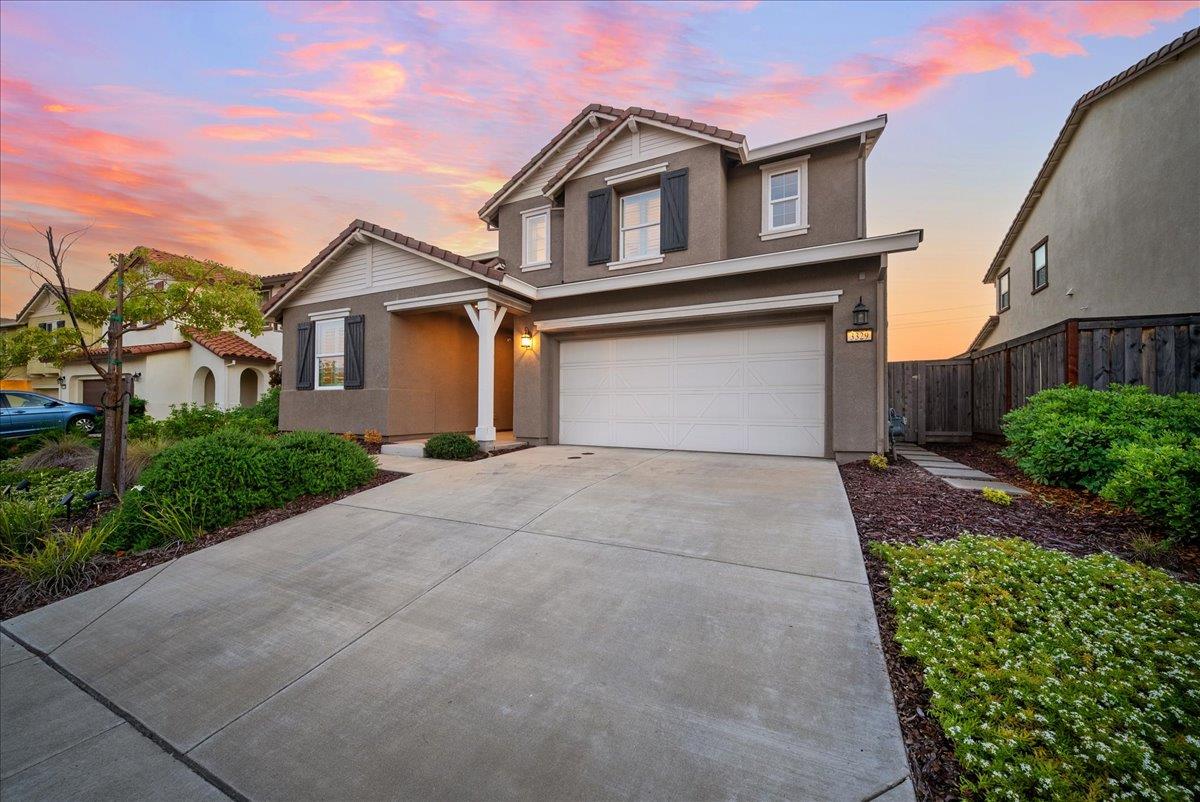 3329 Jackrabbit Court