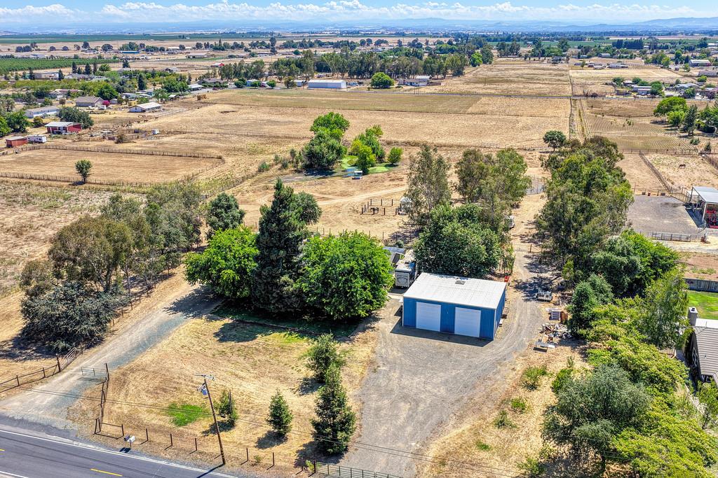 25252 N Jack Tone Road