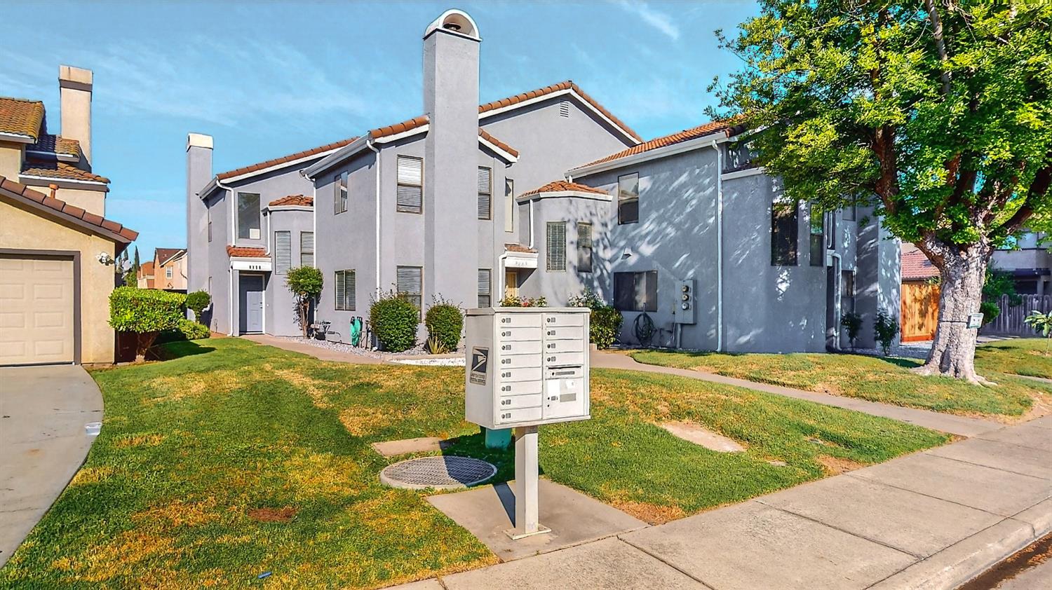 3661 La Mancha Place