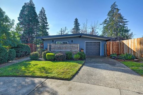 4812 Packard Court Carmichael CA 95608