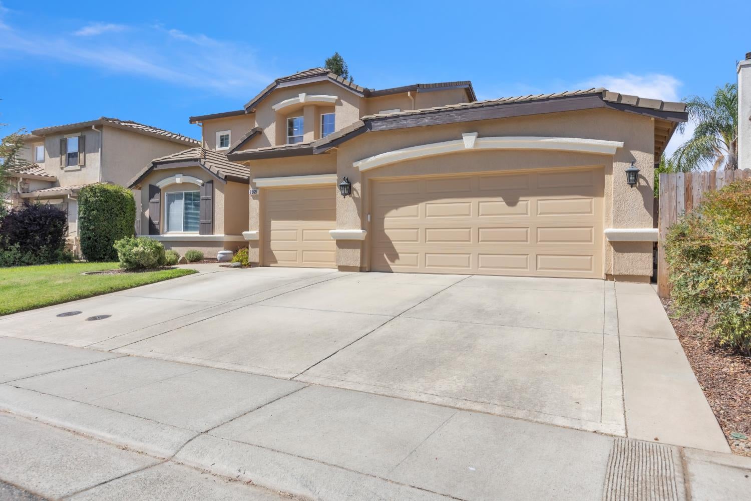 9569 Hickory Rail Way