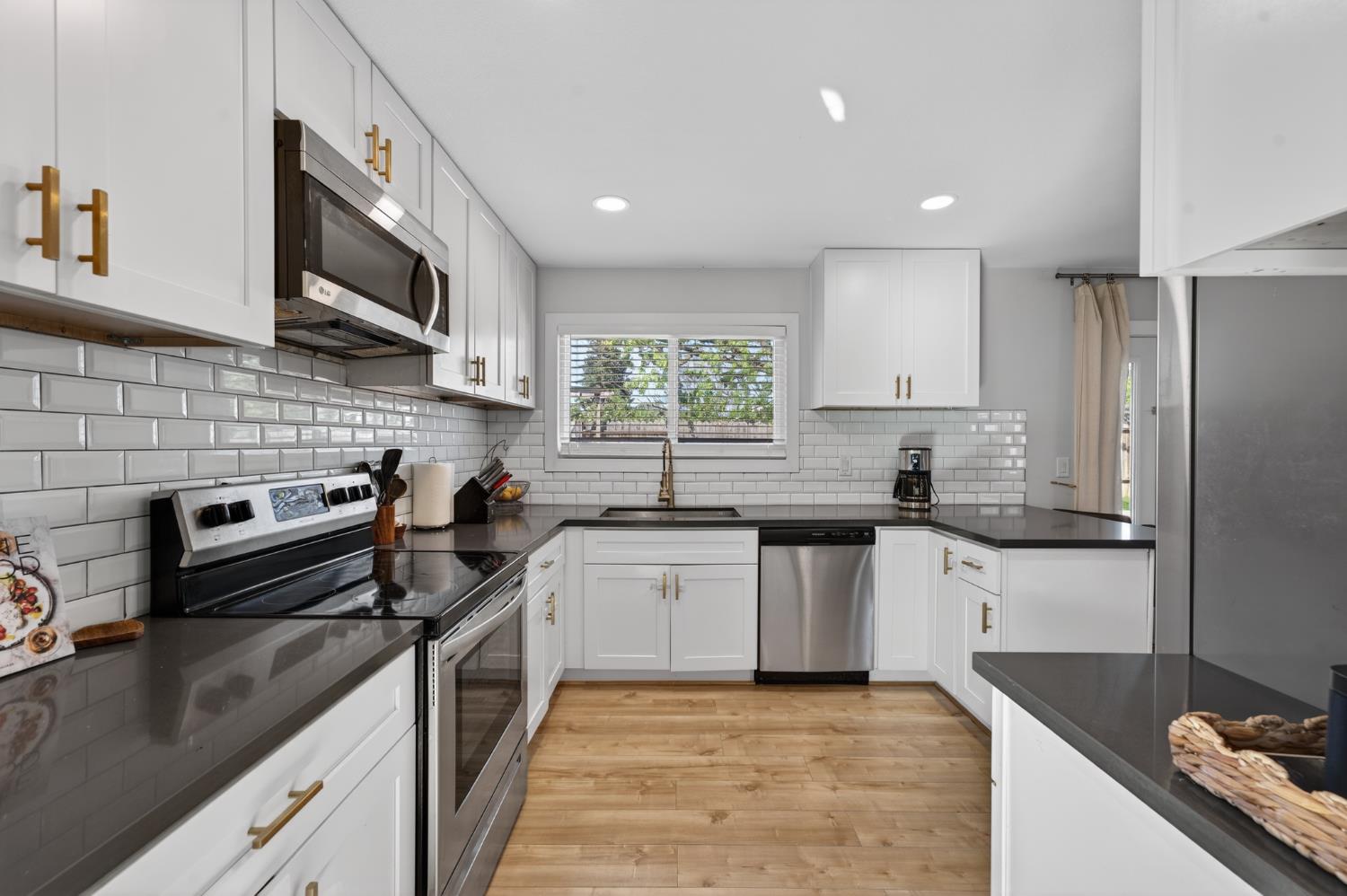 6605 Thunderhead Circle