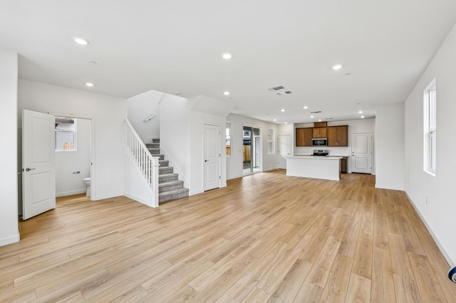 8028 Monkey Flower Way