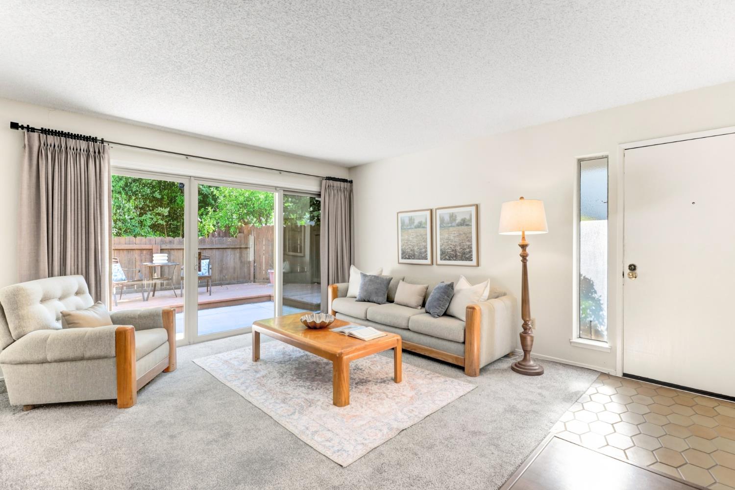 7014 La Cuesta Lane