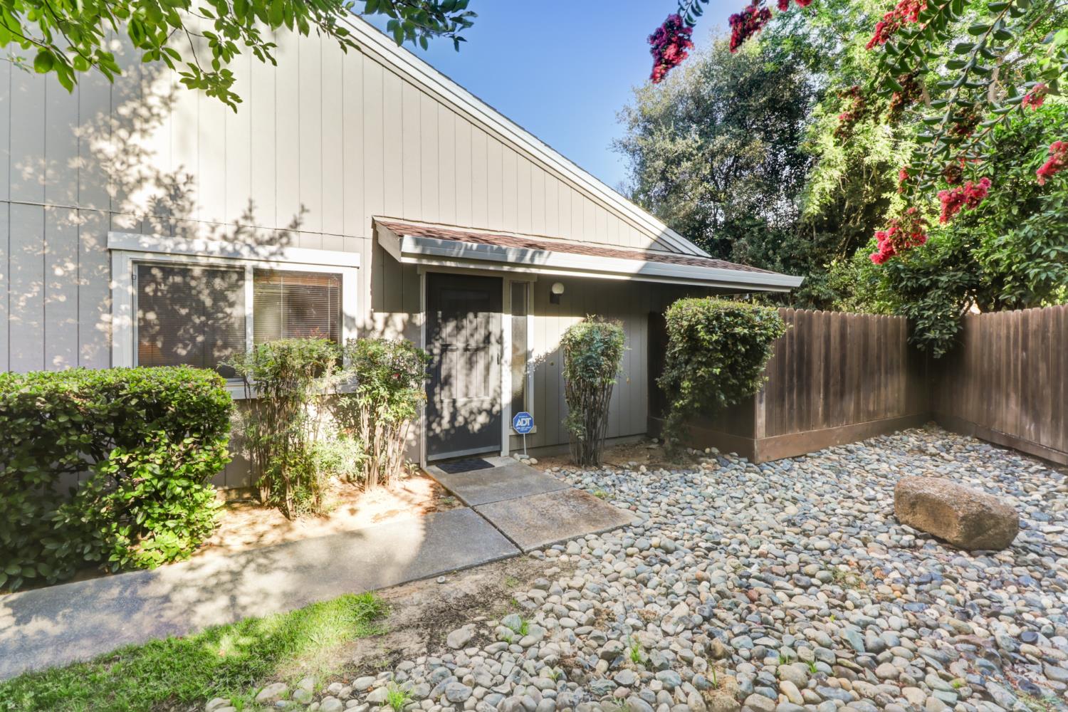 7014 La Cuesta Lane