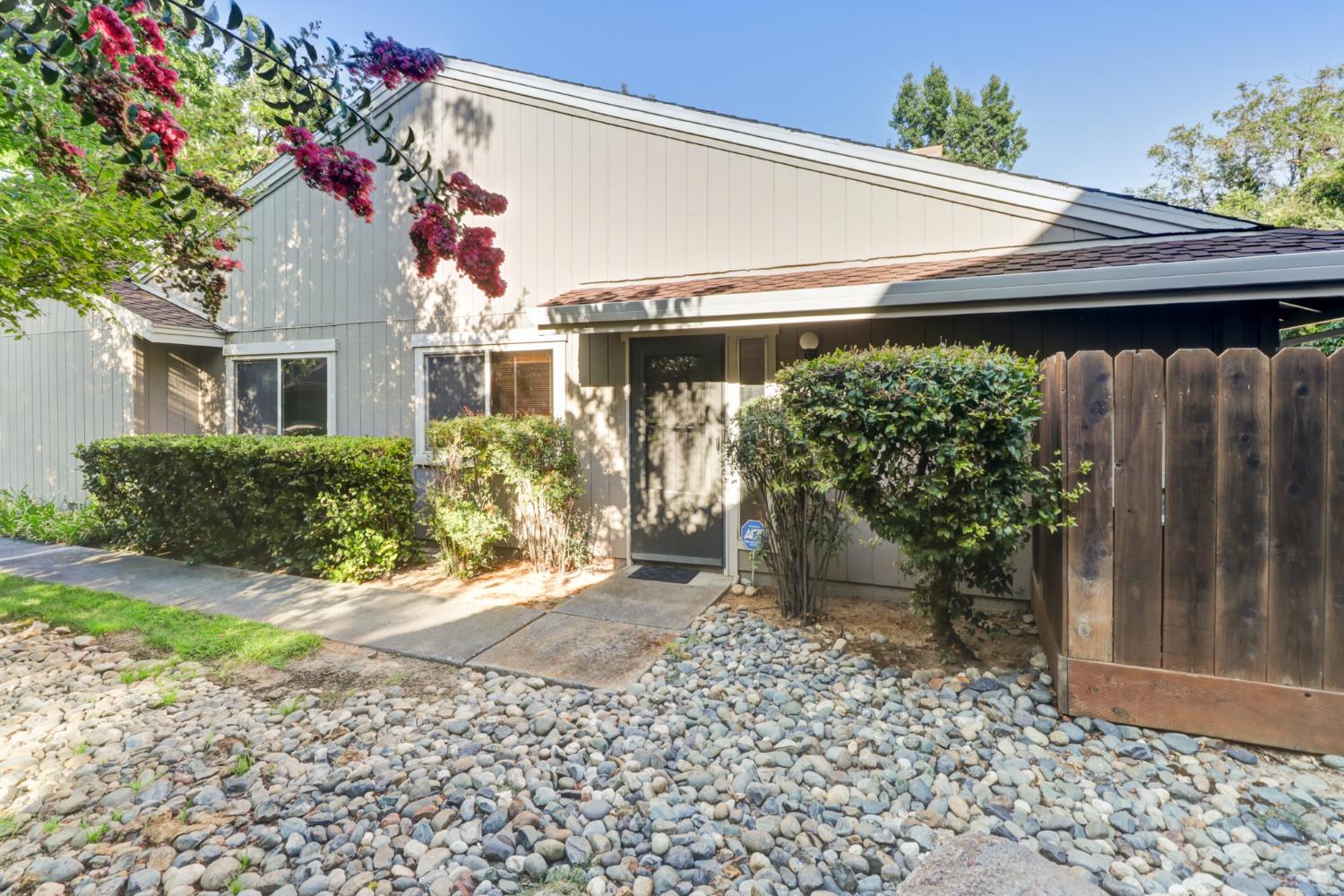 7014 La Cuesta Lane