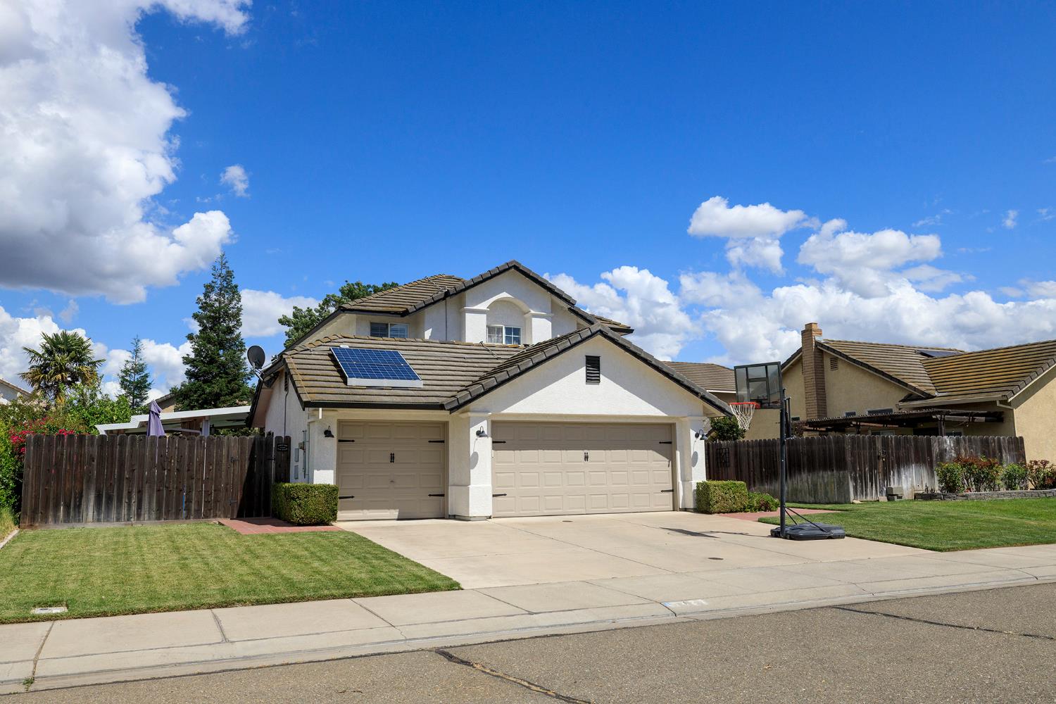 428 Douma Way