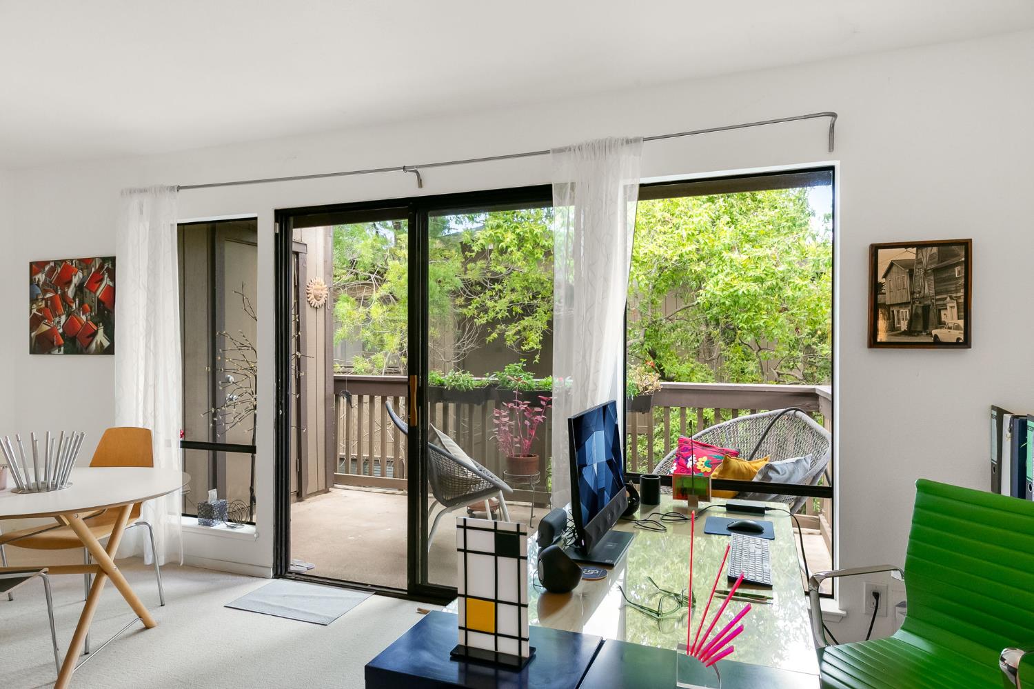 2424 Larkspur Lane 216