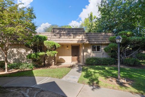 3223 Via Grande Sacramento CA 95825