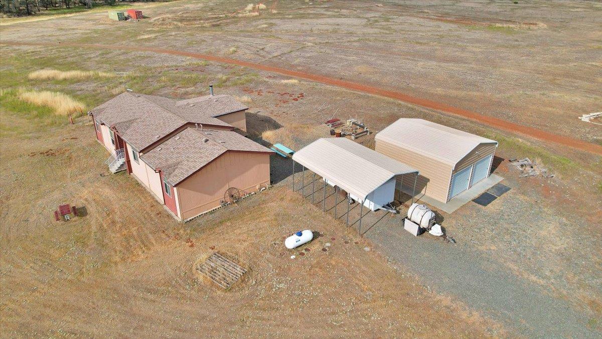 2420 Lakeview Loop