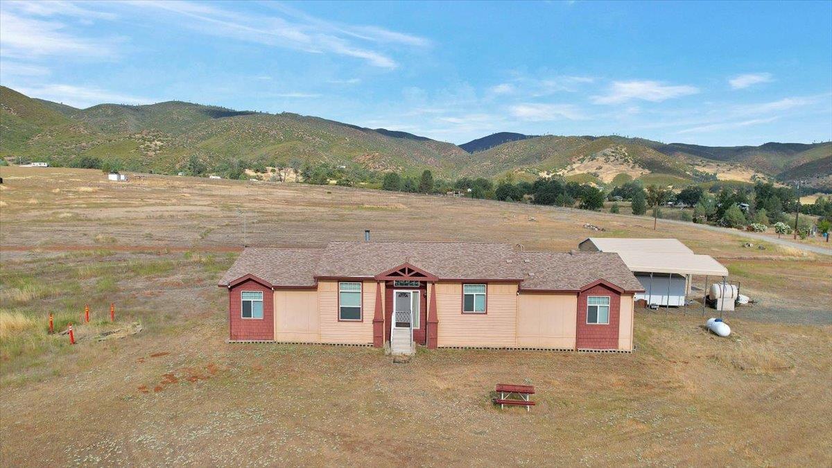 2420 Lakeview Loop