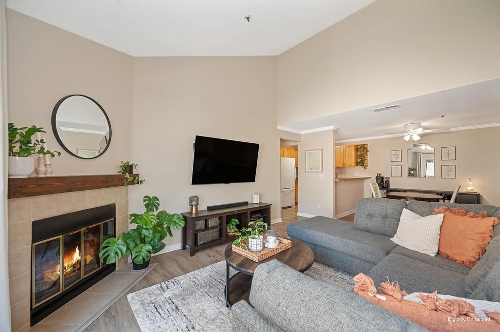 1019 Dornajo Way 210