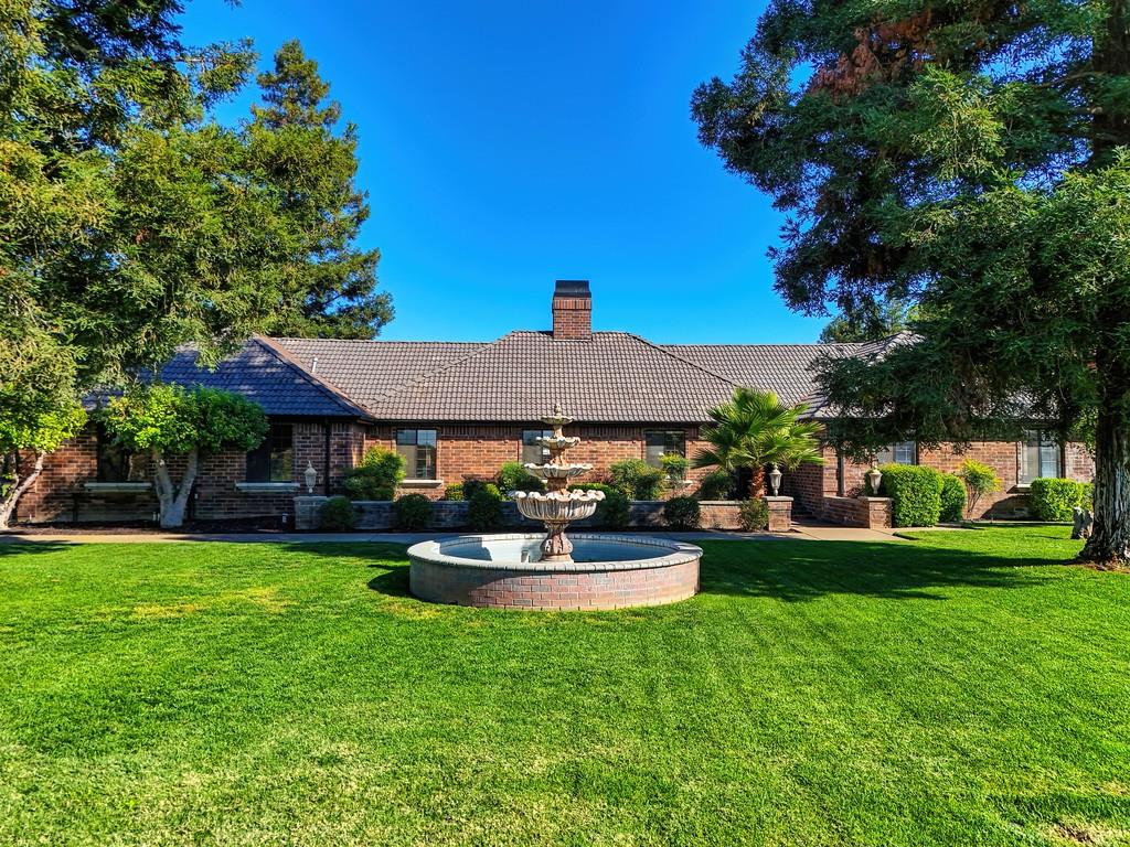 14700 N Locust Tree Road