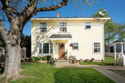 1122 Maple Street Marysville CA 95901