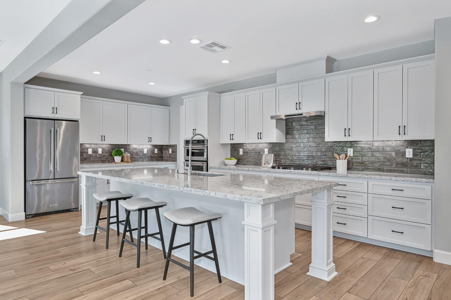 10115 Evening Star Drive