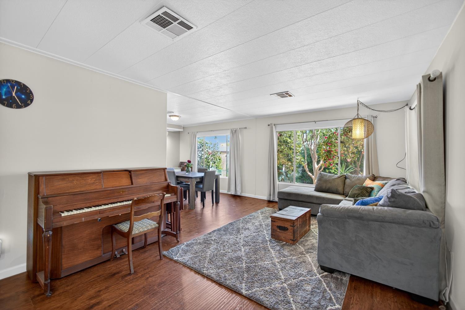 6704 Alden Lane