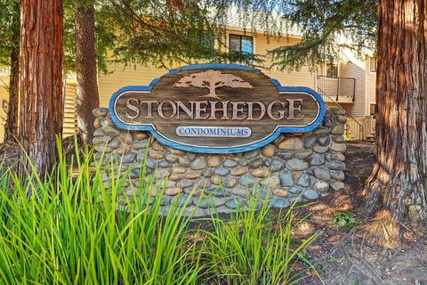 7445 Auburn Oaks Court H Citrus Heights CA 95621