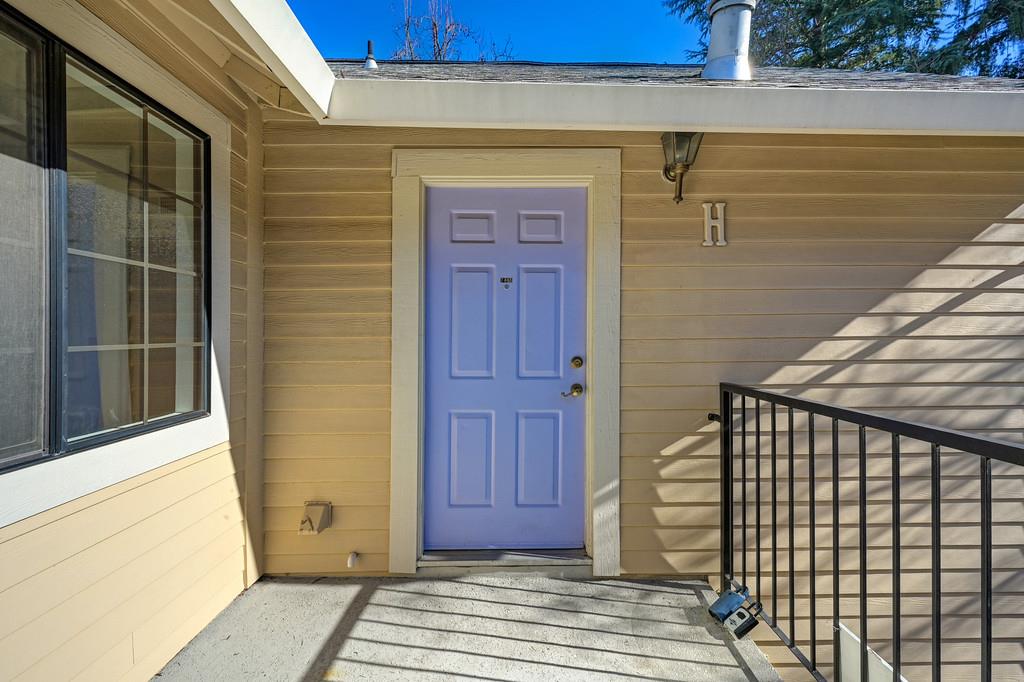 7445 Auburn Oaks Court H