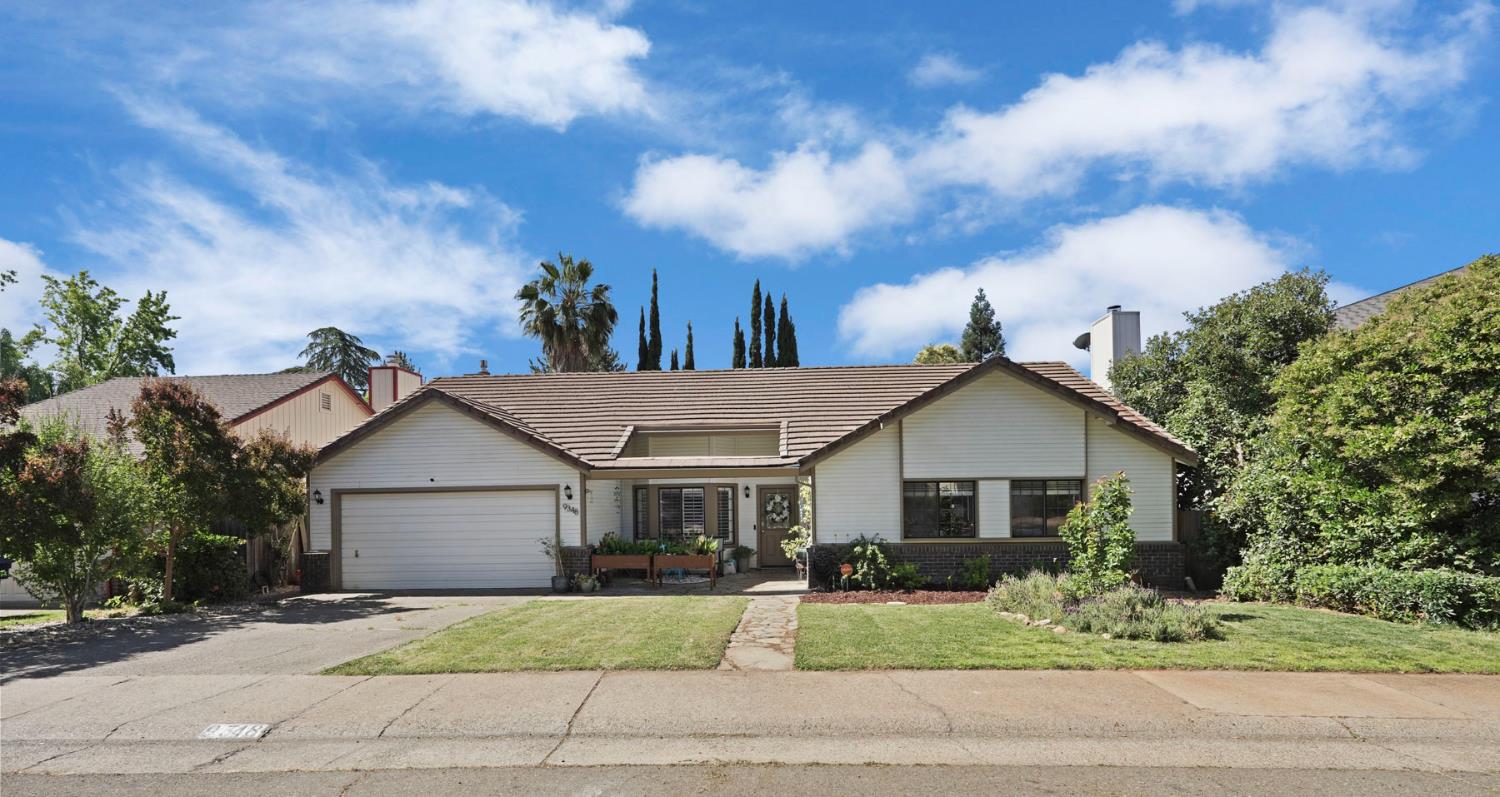9348 Rolling Glen Court