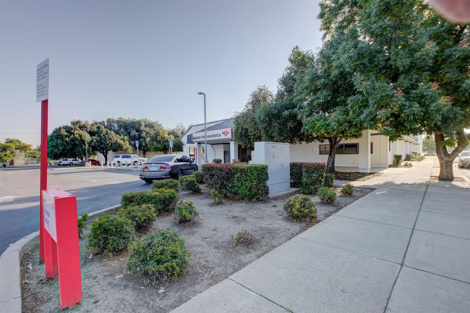 407 N Wilson Way