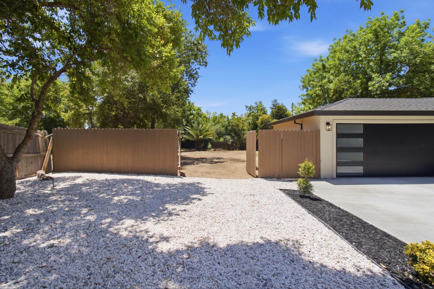2611 Foothill Drive