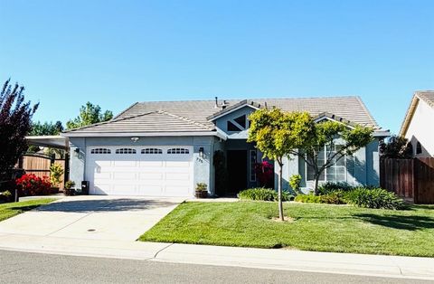 775 Oldenburg Way Galt CA 95632