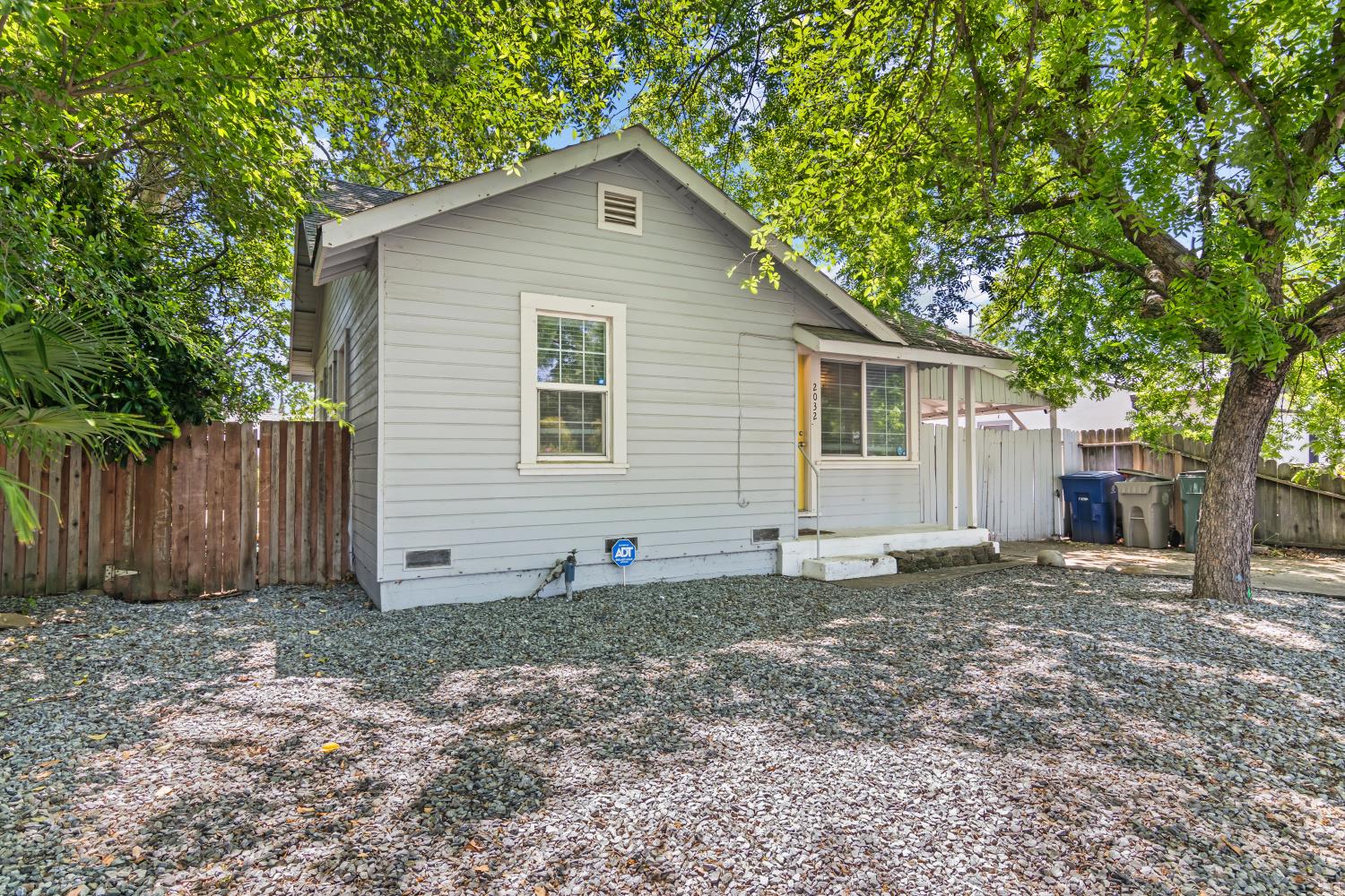 2032 South Avenue