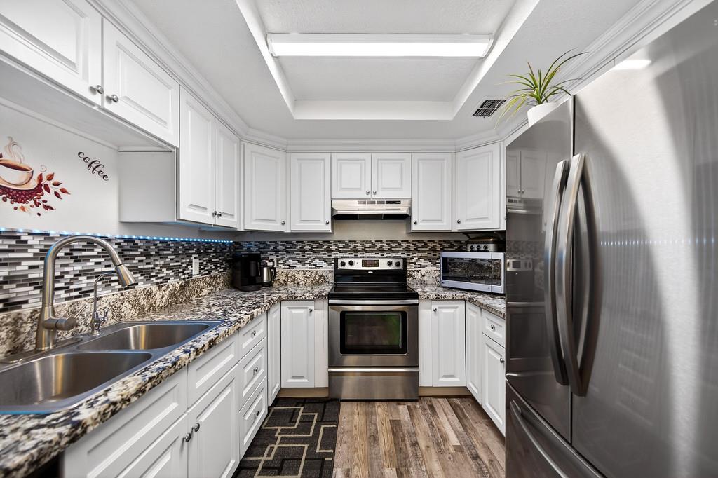 5828 Peppermill Court 2