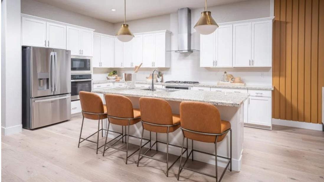 4720 Peace Lily Lane