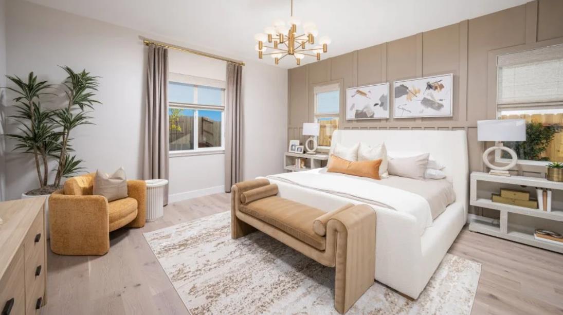 4720 Peace Lily Lane