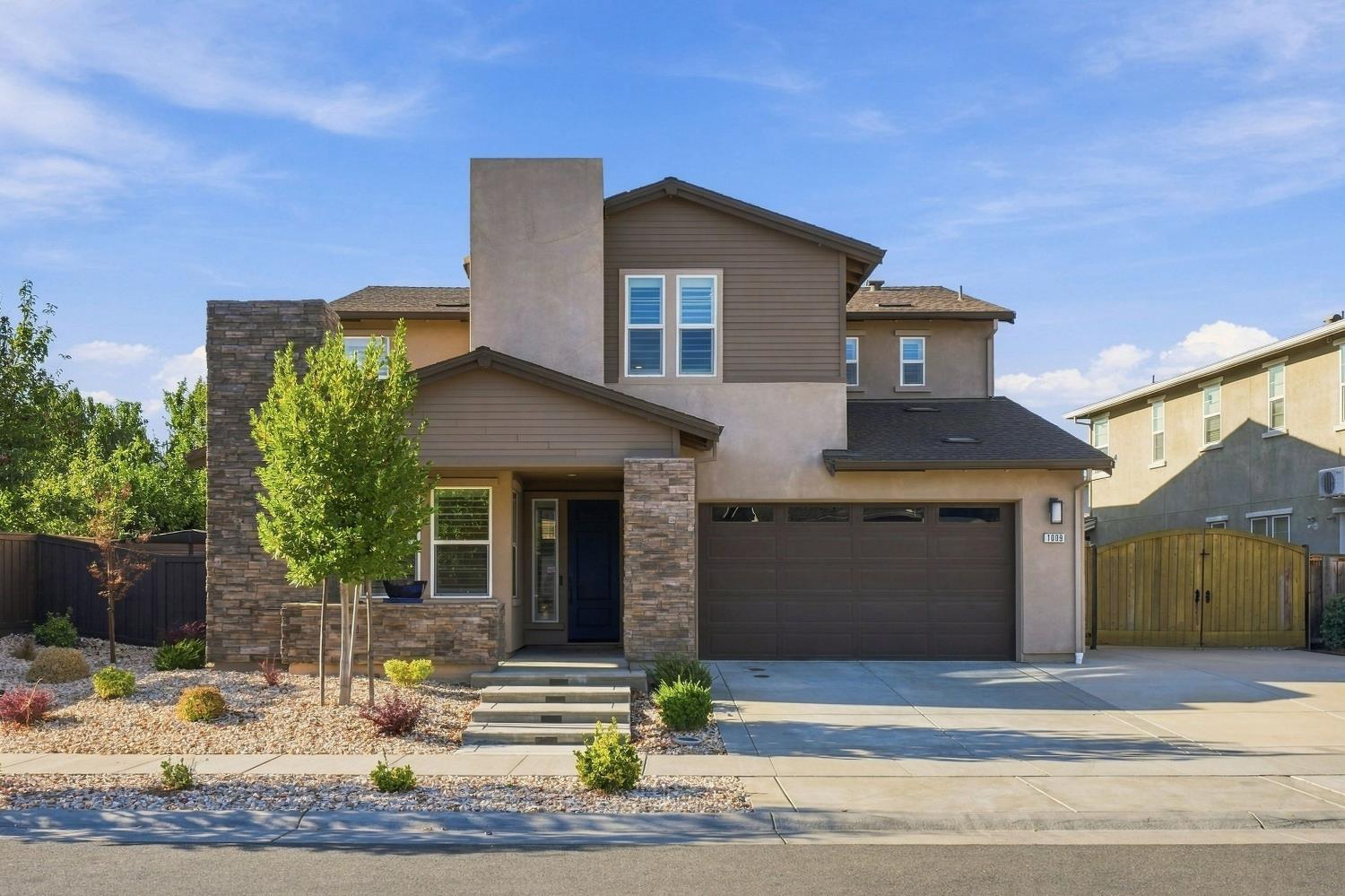 1009 Fence Post Way