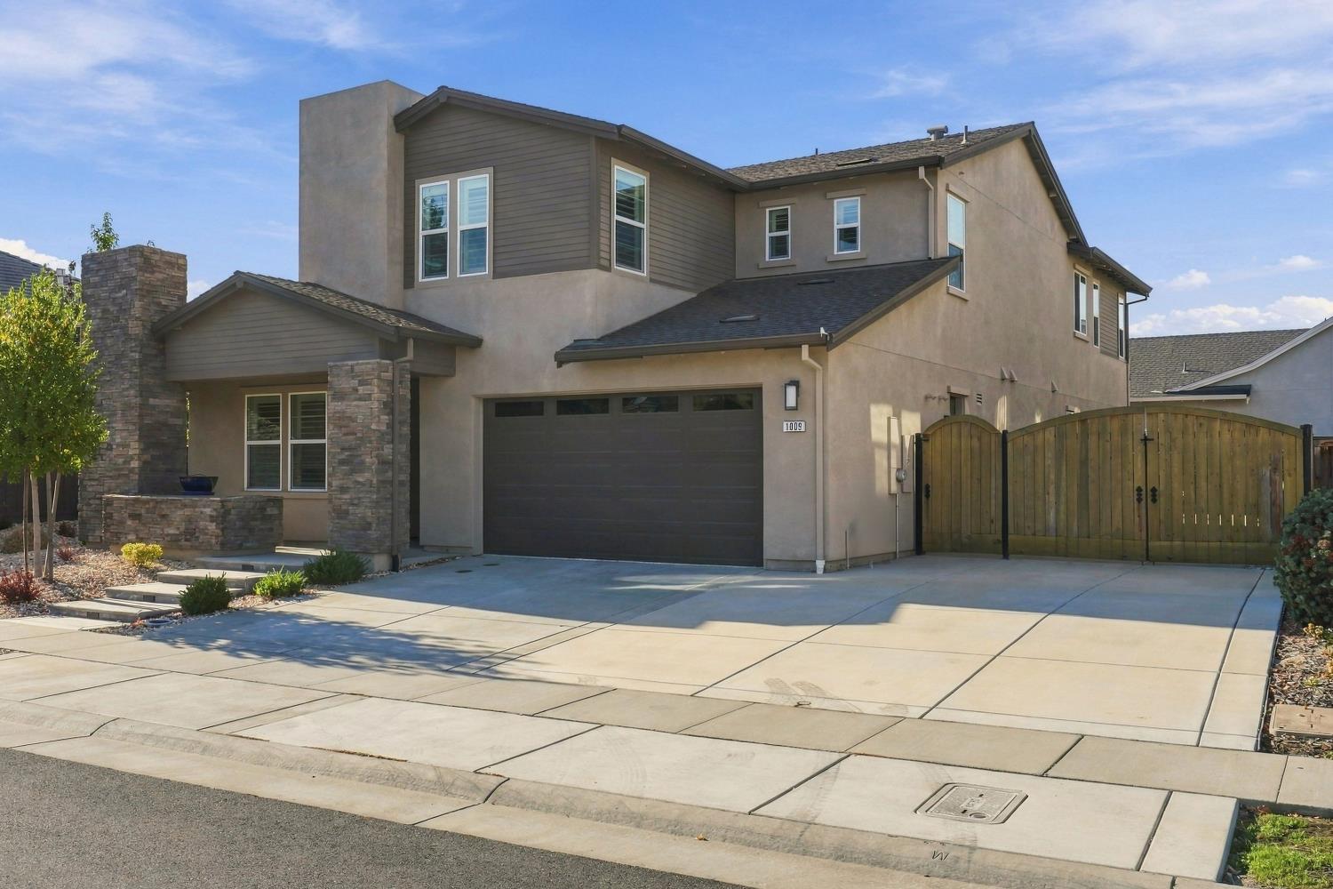 1009 Fence Post Way