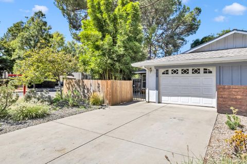 909 Bienville Street Davis CA 95616