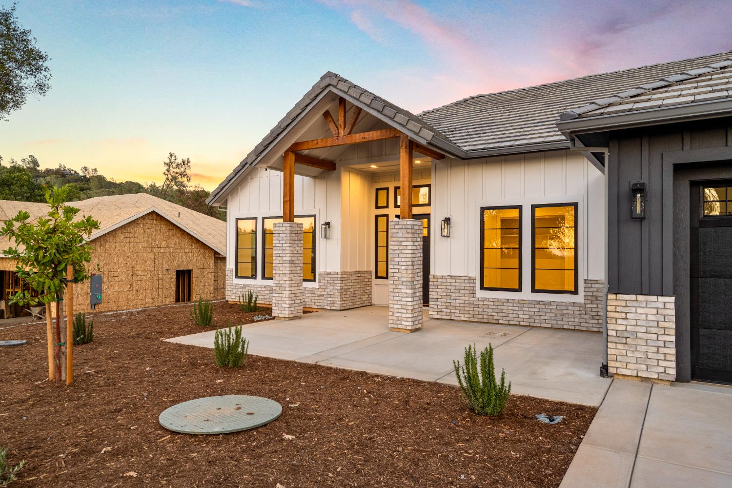 23517 Darkhorse Drive