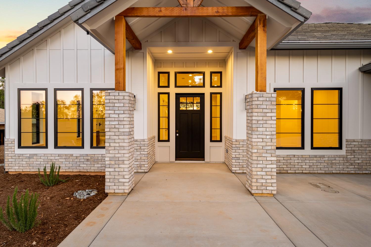 23517 Darkhorse Drive