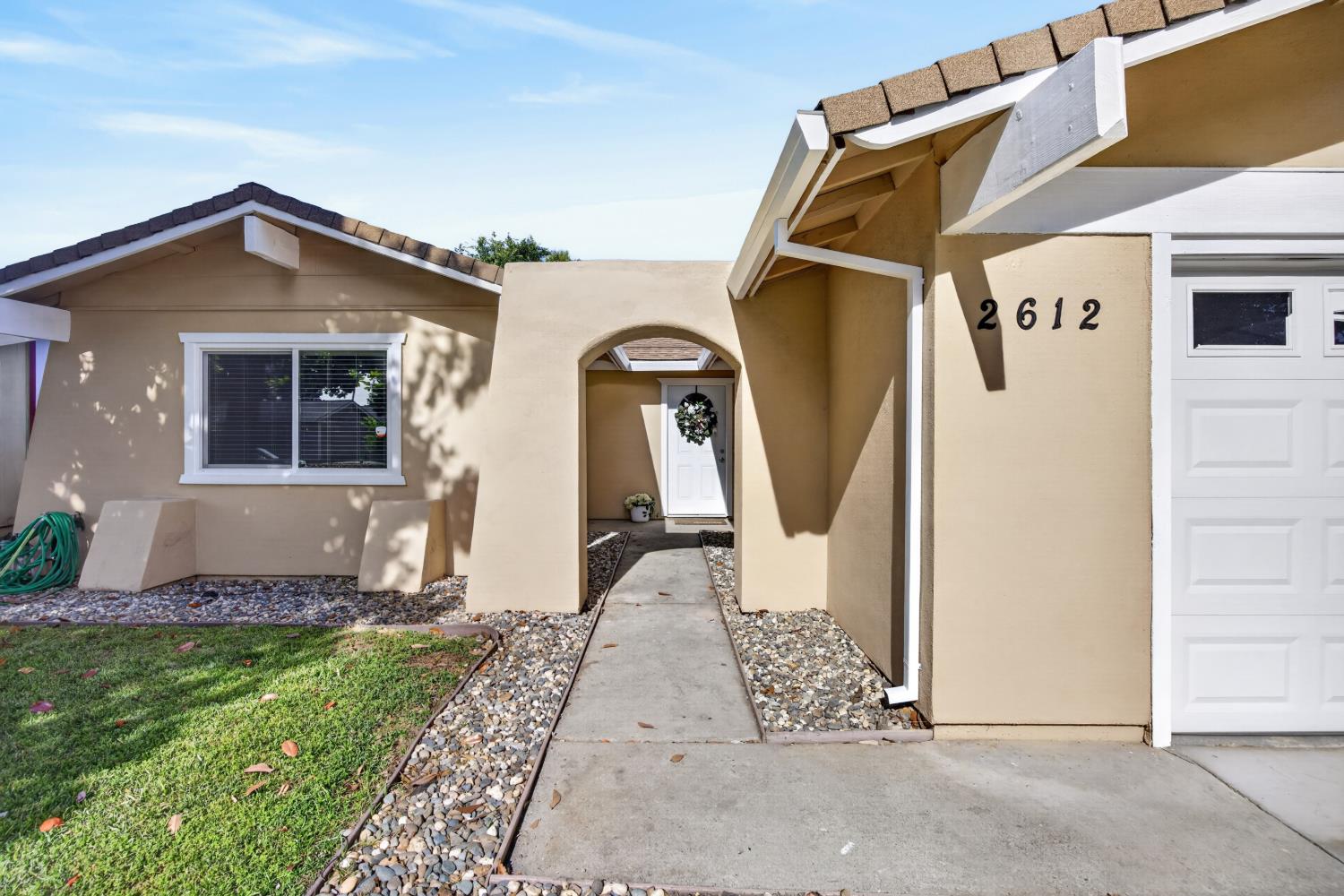2612 Yuma Circle