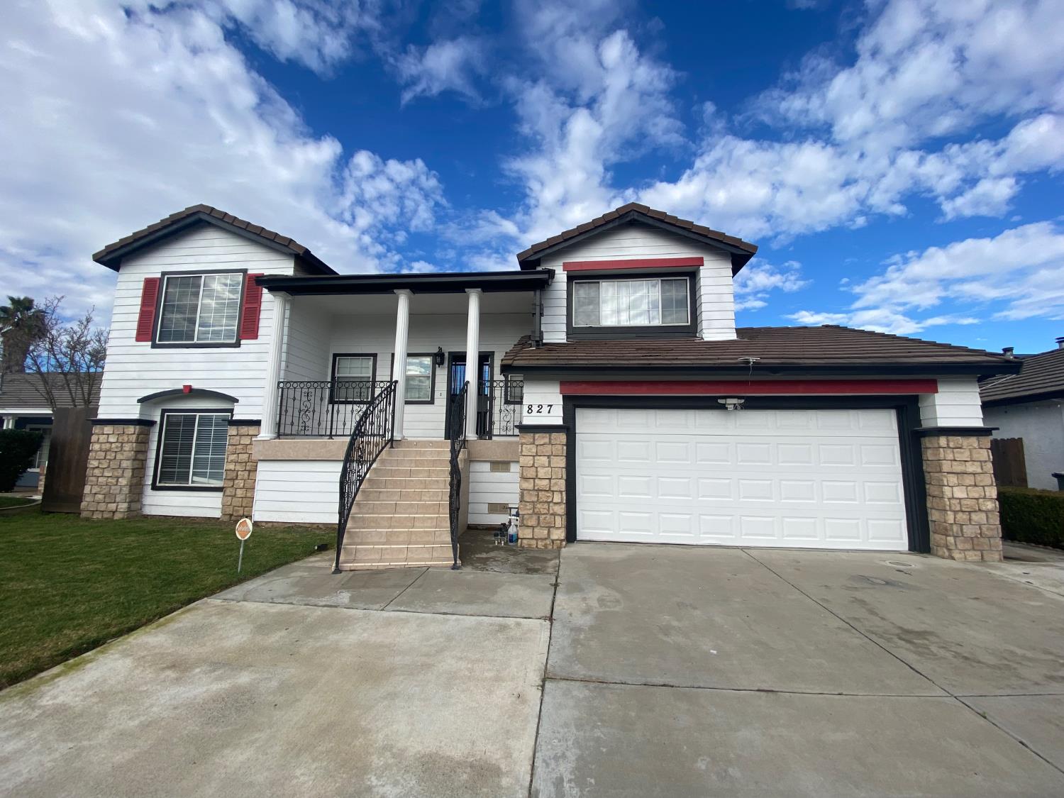 827 Saint Andrew Street