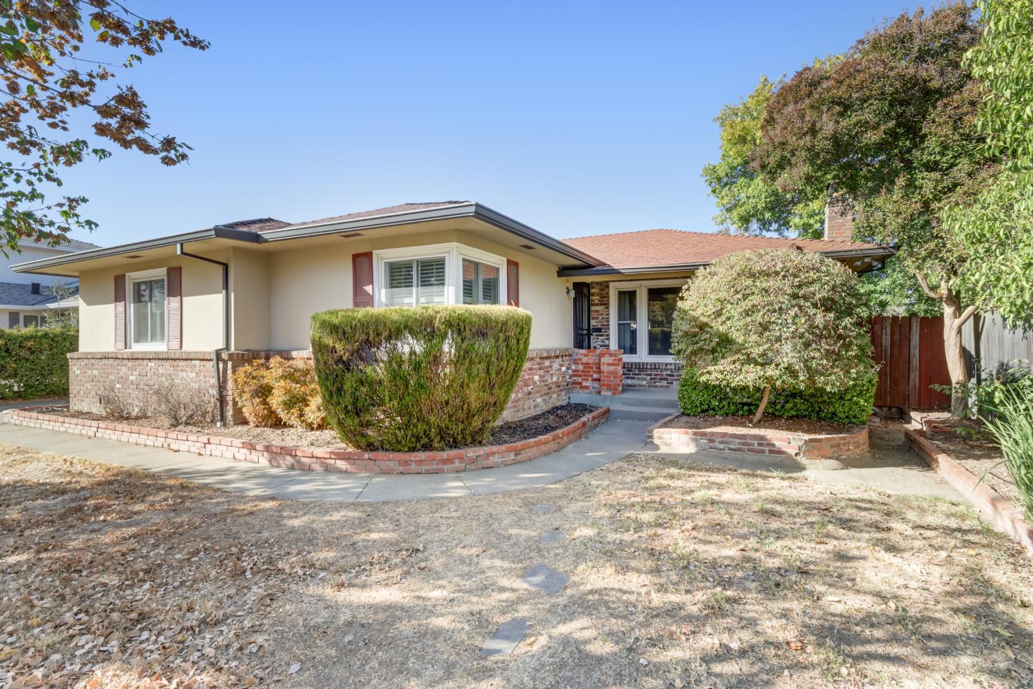 2215 Stover Way