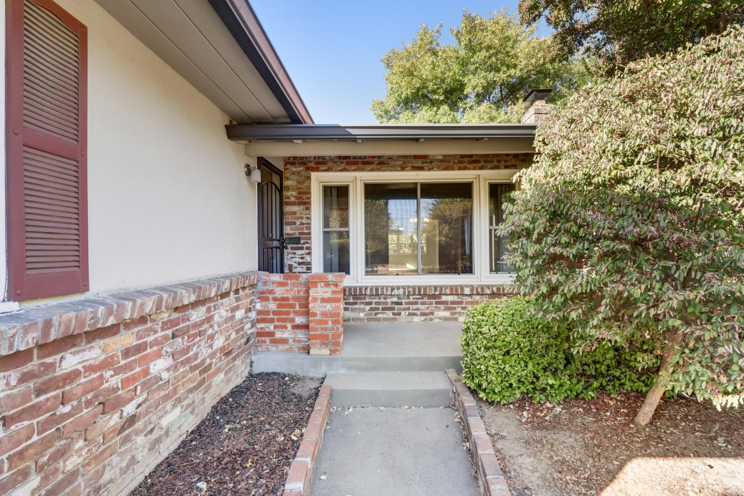 2215 Stover Way