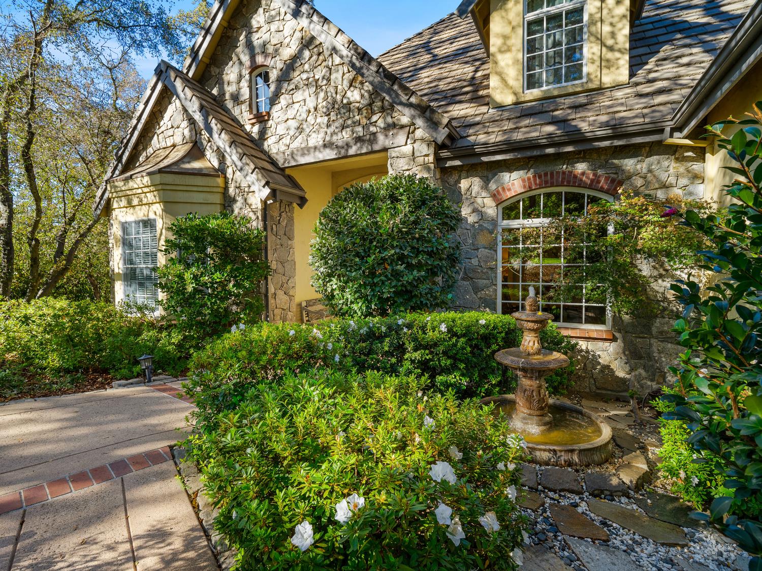 4070 Errante Drive