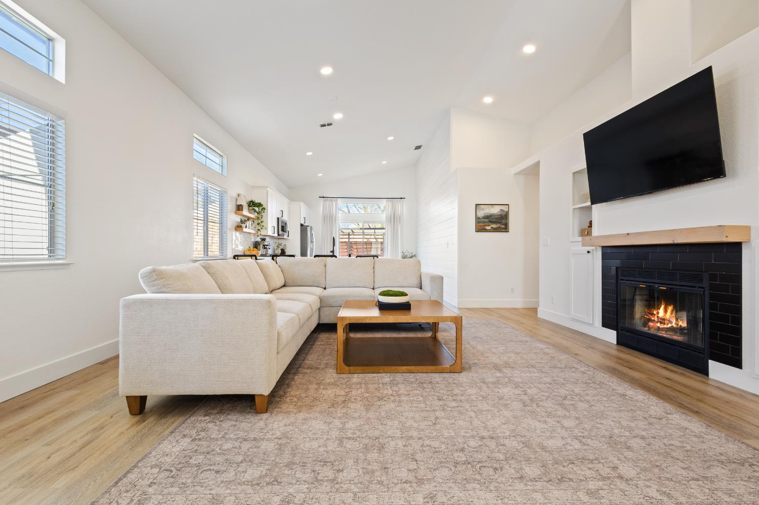 4767 Morgan Oak Court