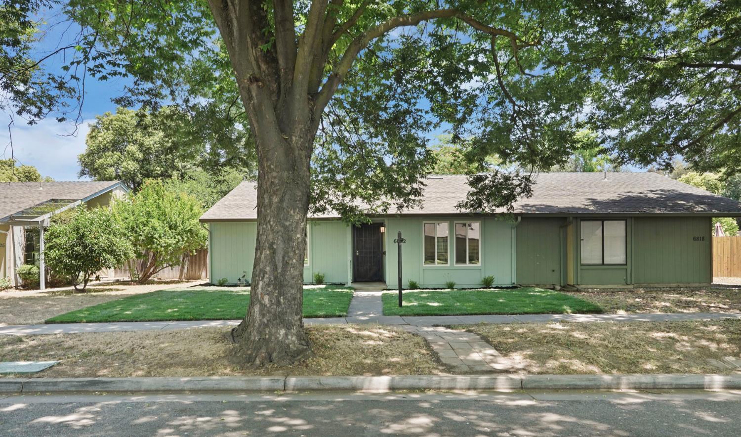 6822 Herndon Place