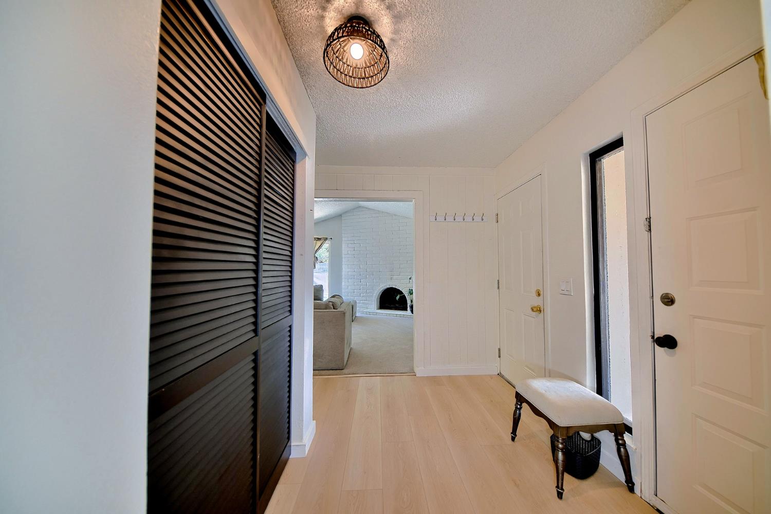 8238 Ferncreek Court