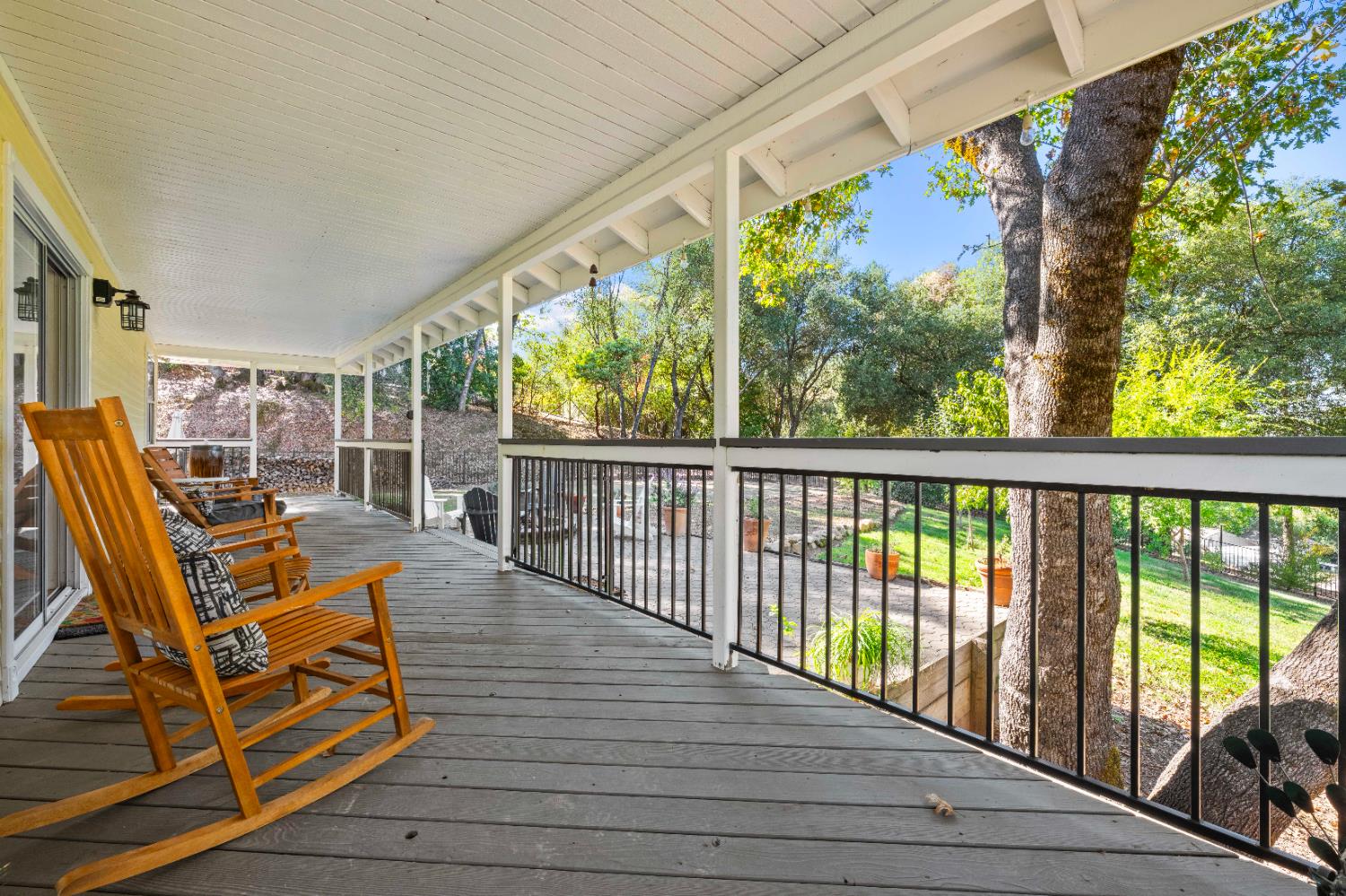 2000 Oak Knoll Court