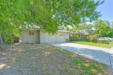 1424 Topaz Way Sacramento CA 95864