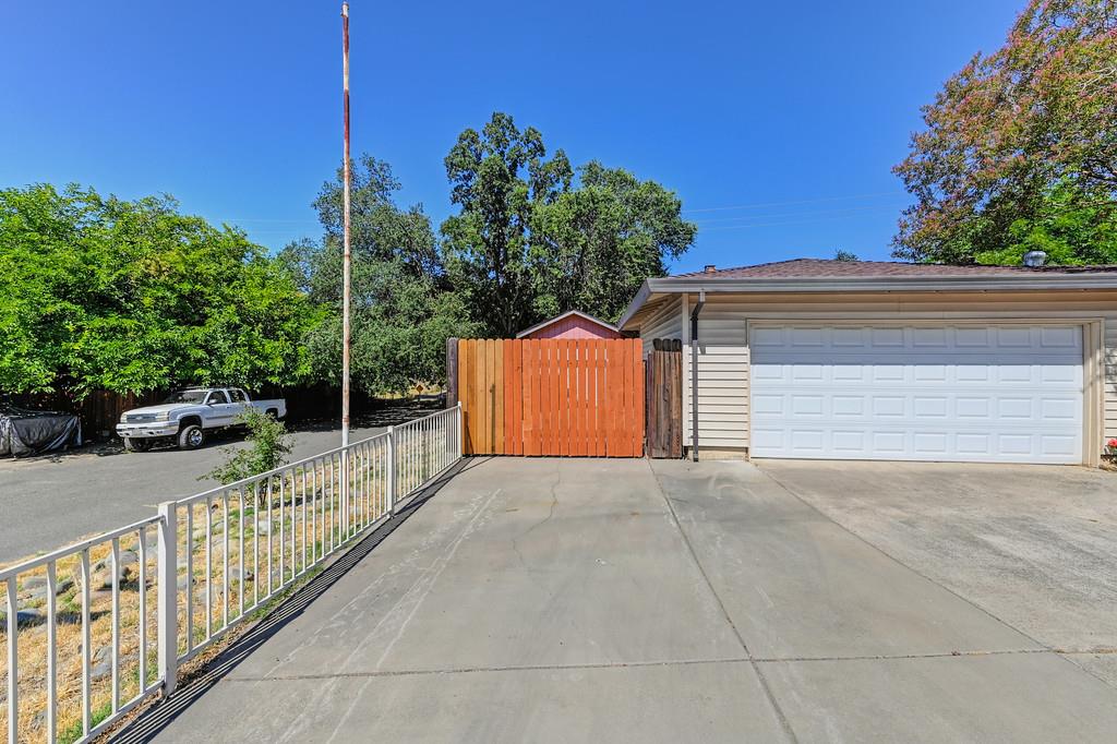 5801 Southgrove Drive