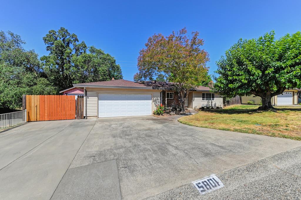 5801 Southgrove Drive
