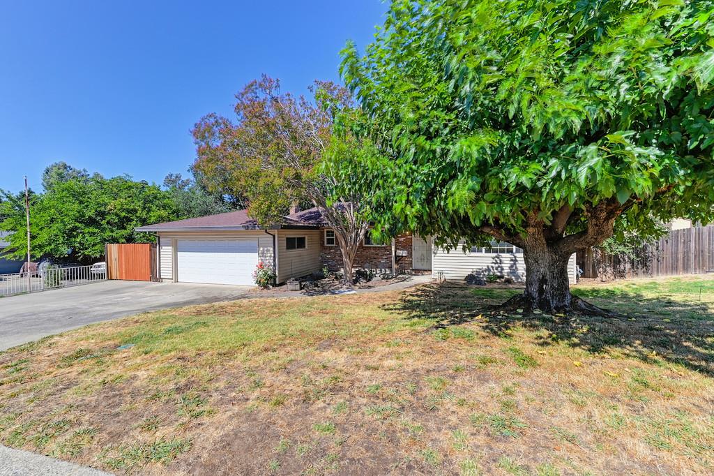 5801 Southgrove Drive