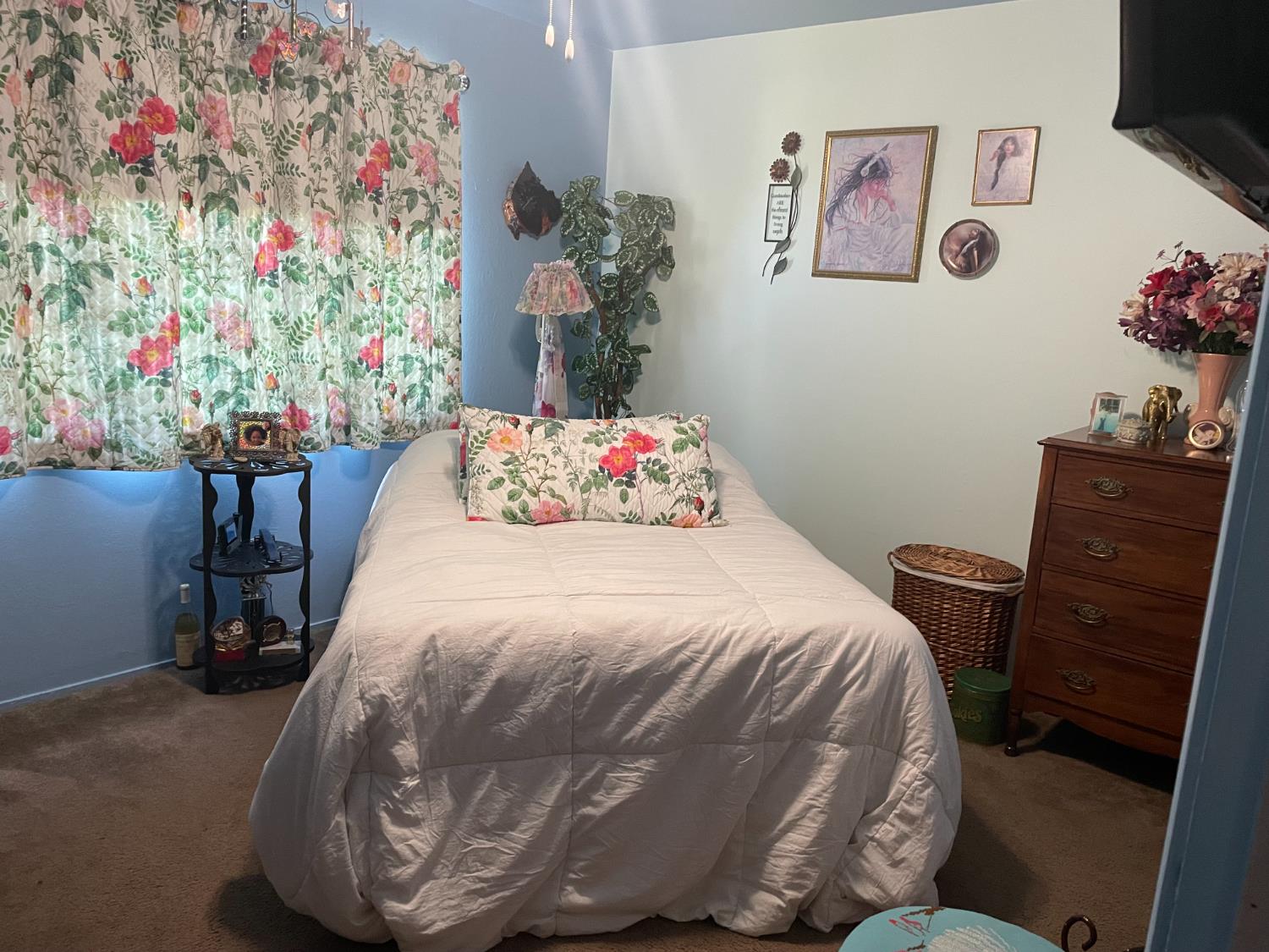 2822 Sweet Way